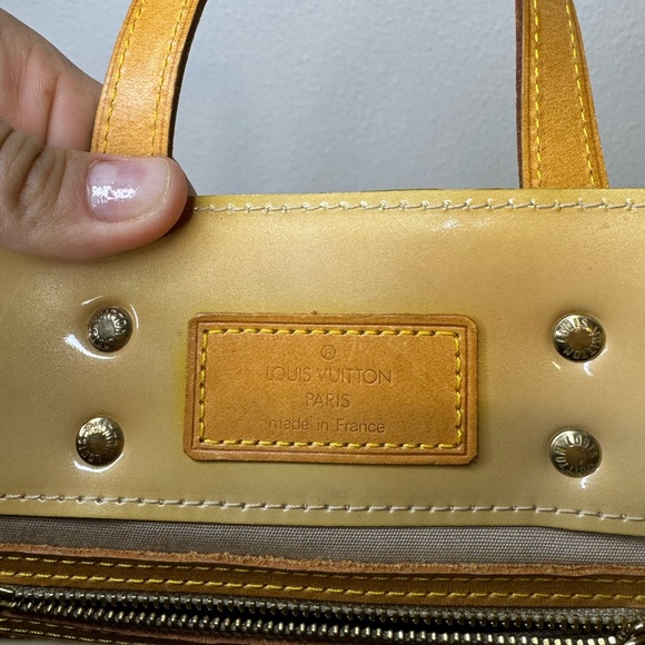 Pre Loved Louis Vuitton Monogram Vernis Reade PM - Picture 4 of 17